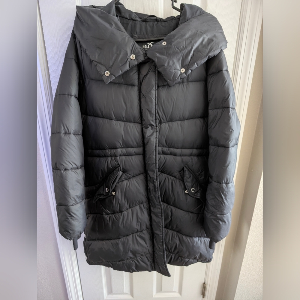 Hollister Black Puffer